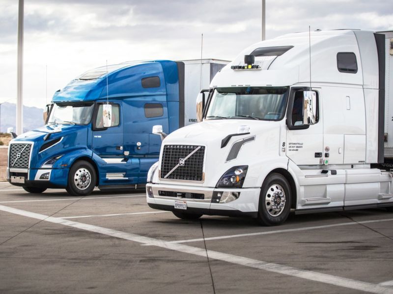 Ubers selvkørende lastvogn er begyndt at køre med fragt i USA